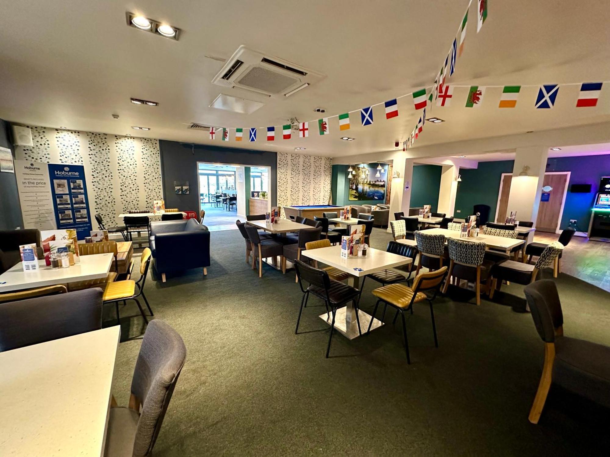 Mallard Corner, Cosy Cotswold Lakeview Lodge Саут-Керні Екстер'єр фото